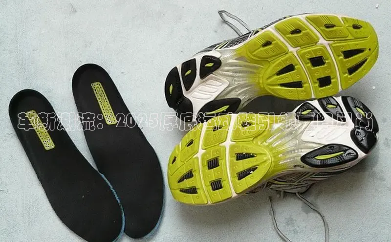 革新潮流：2025厚底运动鞋引领夏日风尚